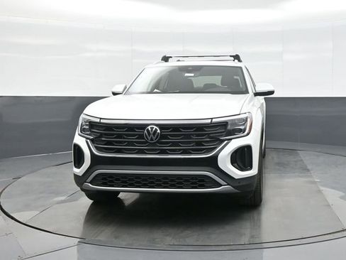 New 2026 Volkswagen Atlas Cross Sport SE AWD/4WD image 2