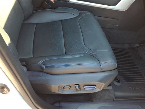 Used 2025 Toyota Tundra Platinum AWD/4WD image 17