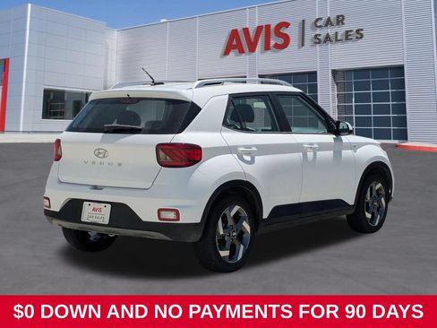 Used 2025 Hyundai Venue SEL FWD image 6