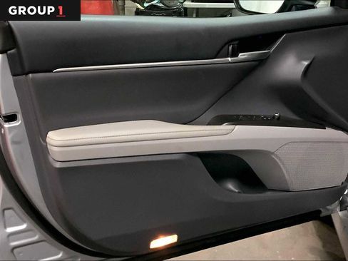 Used 2024 Toyota Camry XLE image 21