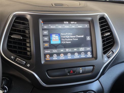 Used 2022 Jeep Cherokee Latitude w/ Sun & Sound Group image 19