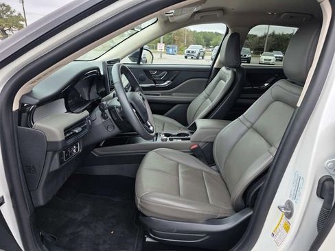 Used 2024 Lincoln Corsair Reserve w/ Equipment Group 201A image 7