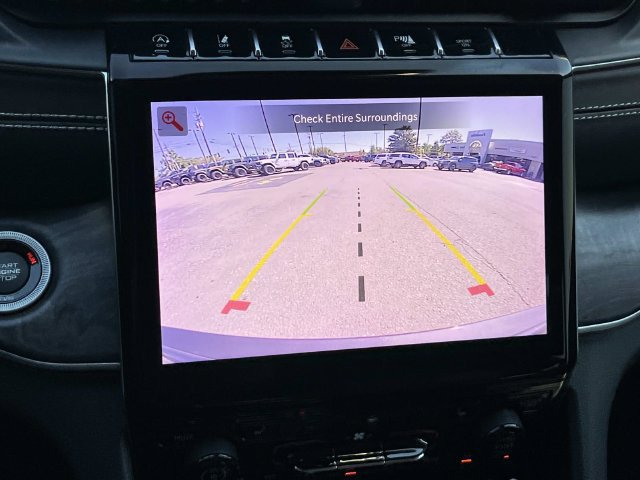 Used 2023 Jeep Grand Cherokee Limited RWD image 31