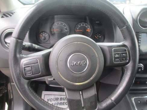 Used 2015 Jeep Patriot High Altitude image 13