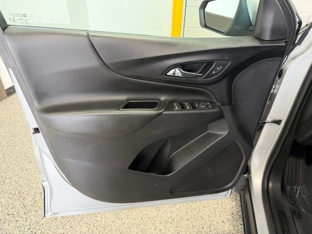 Used 2021 Chevrolet Equinox LT AWD/4WD image 8