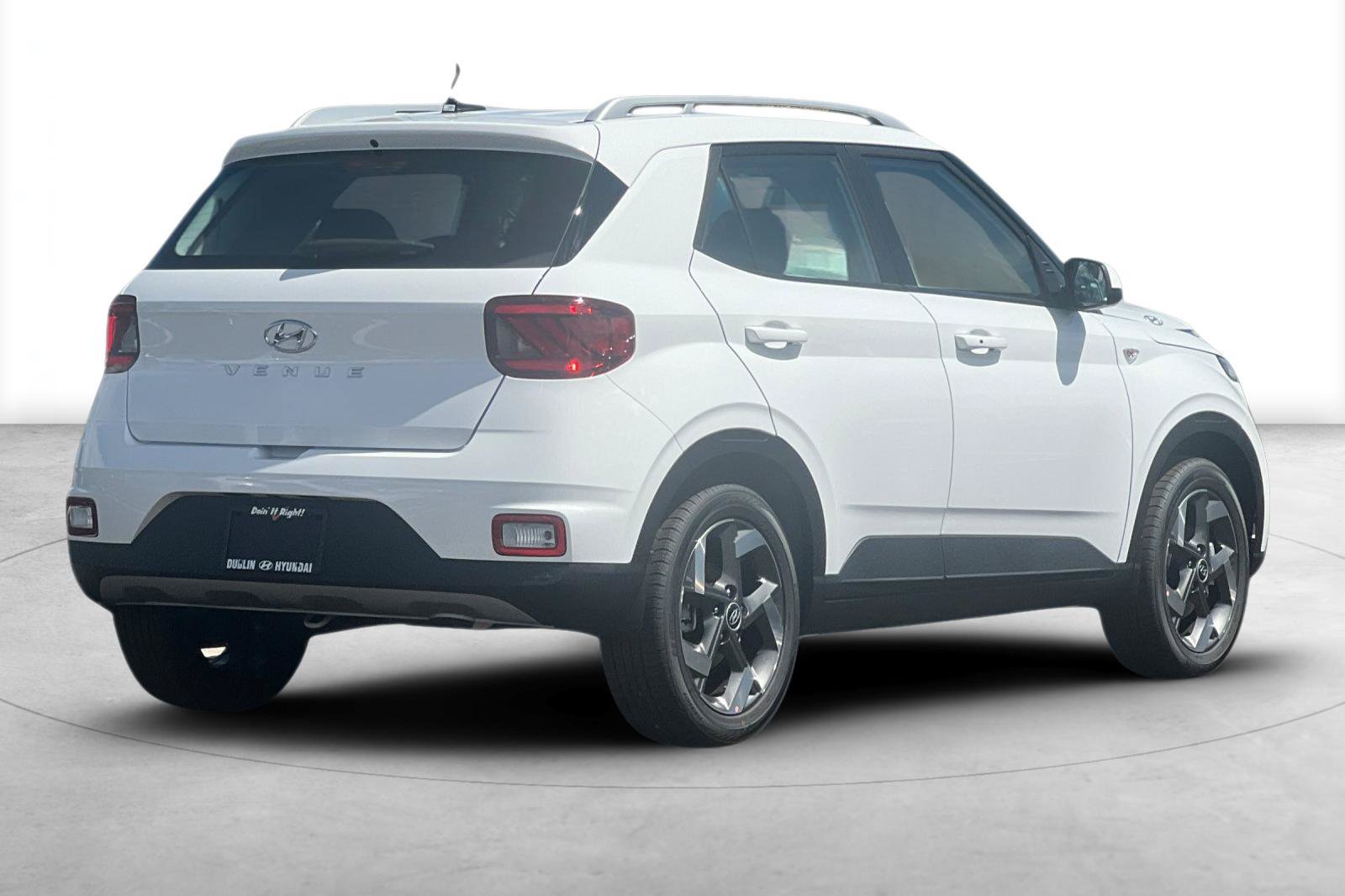 New 2026 Hyundai Venue SEL FWD image 6