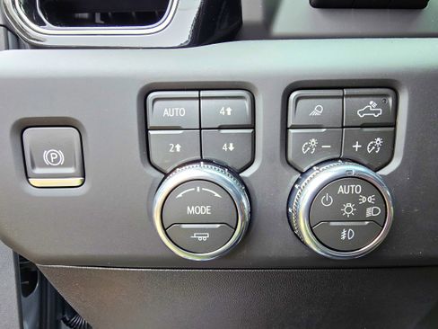 New 2026 GMC Sierra 2500 AT4 w/ AT4 Premium Plus Package image 27