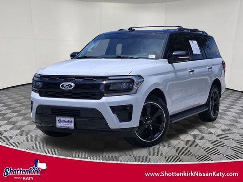 Used 2022 Ford Expedition XLT RWD image 1