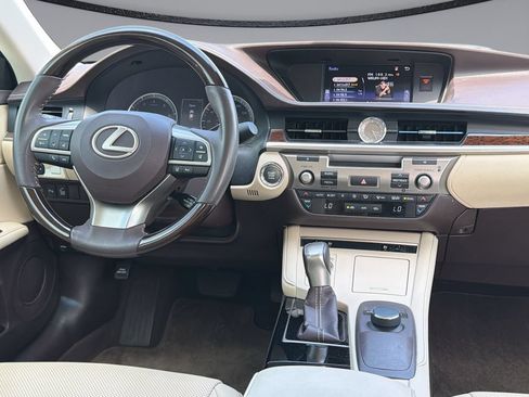 Used 2018 Lexus ES 350 w/ Premier Package FWD image 19