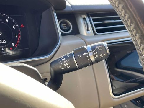 Used 2019 Land Rover Range Rover HSE image 23