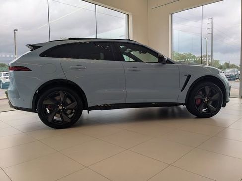 New 2026 Jaguar F-PACE SVR image 4