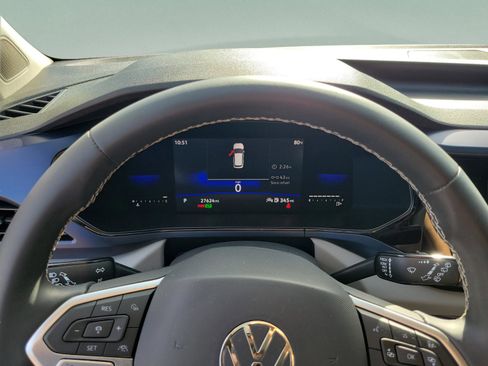 Used 2022 Volkswagen Taos SE w/ Panoramic Sunroof Package image 20