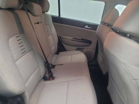 Used 2021 Kia Sportage LX w/ LX Fwd Popular Package image 19