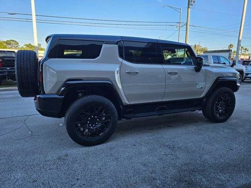 New 2026 GMC Hummer EV SUV image 6