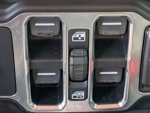 Used 2020 Jeep Wrangler Unlimited Rubicon AWD/4WD image 11
