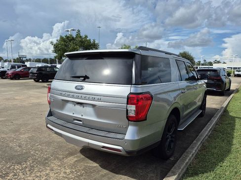 Certified 2023 Ford Expedition Max XLT RWD image 3