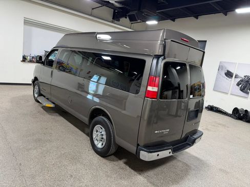 Used 2014 Chevrolet Express 3500 LT w/ LT Preferred Equipment Group RWD image 19