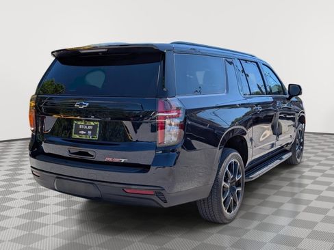 Used 2024 Chevrolet Suburban RST w/ Luxury Package AWD/4WD image 5