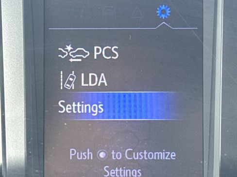 Used 2020 Toyota Tacoma SR AWD/4WD image 18