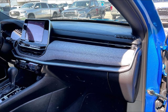 Used 2025 Jeep Compass Sport AWD/4WD image 16