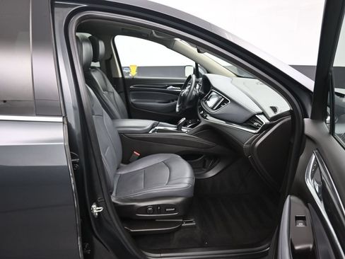 Used 2018 Buick Enclave Essence AWD/4WD image 51