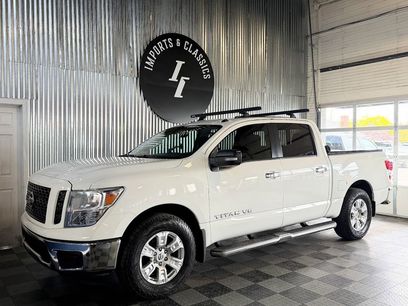 Used 2019 Nissan Titan SV w/ SV Convenience Package