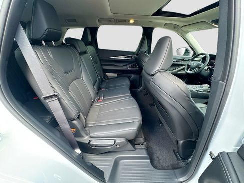 Used 2027 INFINITI QX60 Luxe w/ Cargo Package FWD image 31