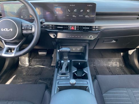 Used 2025 Kia K5 LXS FWD image 11
