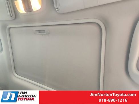 Used 2024 Subaru Crosstrek 2.0i Premium image 28