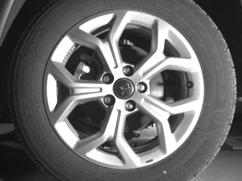 Used 2025 Jeep Compass Latitude image 14