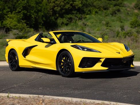 Used 2026 Chevrolet Corvette Stingray Premium Conv w/ Z51 Performance Package image 9