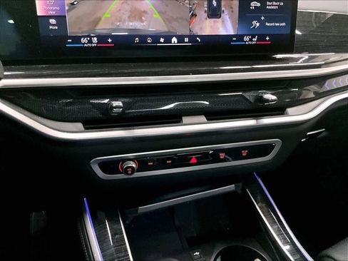 Used 2024 BMW X5 xDrive40i w/ Executive Package image 33