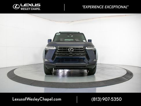 Used 2025 Lexus GX 550 w/ Accessory Package (Z1) image 14