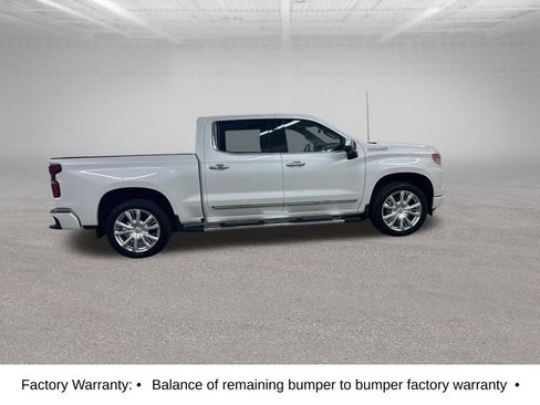 Used 2024 Chevrolet Silverado 1500 High Country w/ Technology Package AWD/4WD image 15