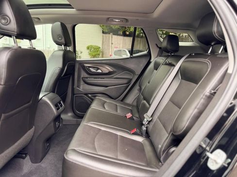 Used 2022 GMC Terrain SLT w/ Infotainment Package II AWD/4WD image 23