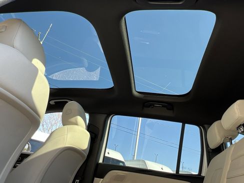 Certified 2026 Mercedes-Benz GLB 250 4MATIC image 22