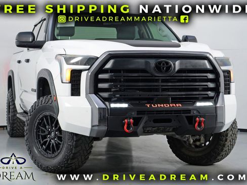 Used 2022 Toyota Tundra SR5 w/ SR5 Convenience Package image 2