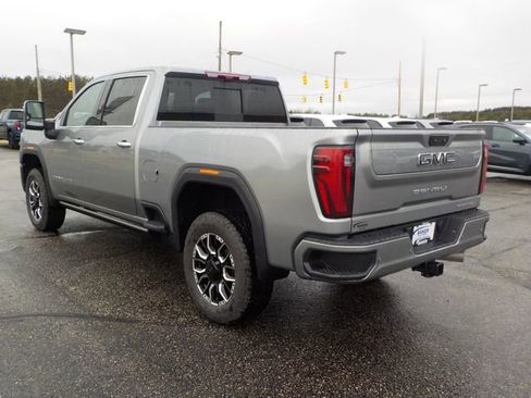 New 2026 GMC Sierra 2500 Denali Ultimate AWD/4WD image 10