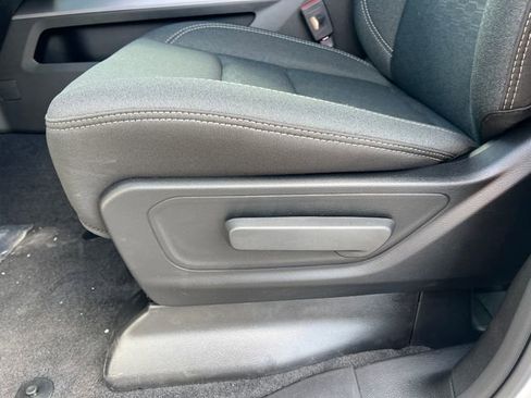 New 2026 RAM 1500 4x4 Crew Cab image 11