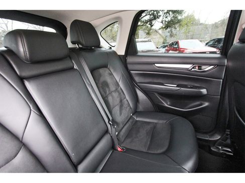 Used 2019 MAZDA CX-5 Touring image 11