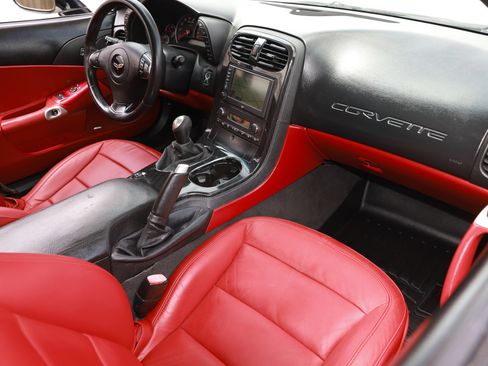 Used 2012 Chevrolet Corvette Coupe w/ 2LT Preferred Equipment Group image 13