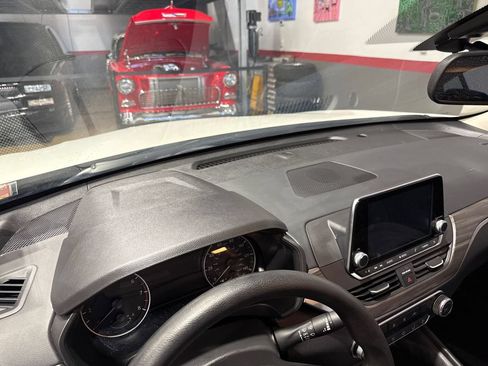 Used 2026 Nissan Altima 2.5 SV AWD/4WD image 95