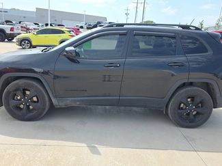 Used 2015 Jeep Cherokee Latitude w/ Comfort/Convenience Group AWD/4WD video 2