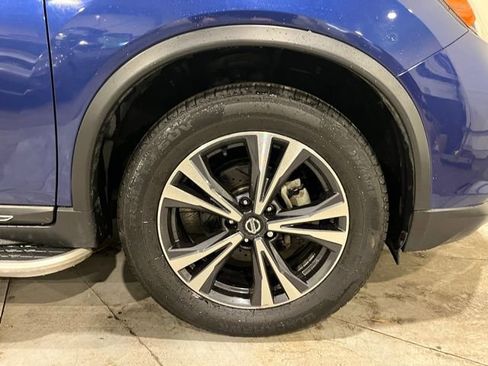 Used 2018 Nissan Rogue SL image 13