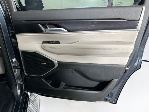Used 2023 Jeep Wagoneer 4WD image 32