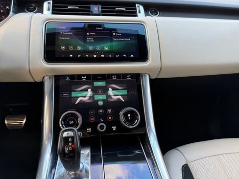 Used 2019 Land Rover Range Rover Sport Supercharged image 10