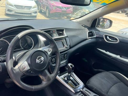Used 2016 Nissan Sentra SR w/ Electronics Package FWD image 7
