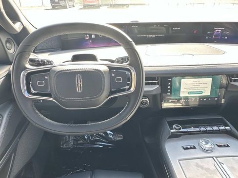 New 2025 Lincoln Navigator L Reserve w/ Jet Appearance Package image 27