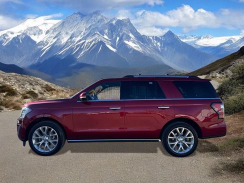 Used 2019 Ford Expedition Limited w/ Equipment Group 302A image 2