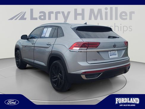 Used 2021 Volkswagen Atlas Cross Sport SE AWD/4WD image 3